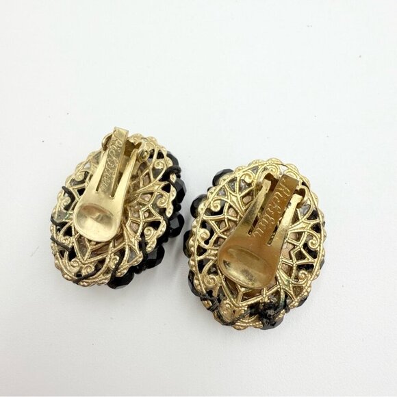 VINTAGE RICHILIEU SIGNED BLACK BEAD JELLY BELLY CLIP ON EARRINGS - Picture 5 of 6